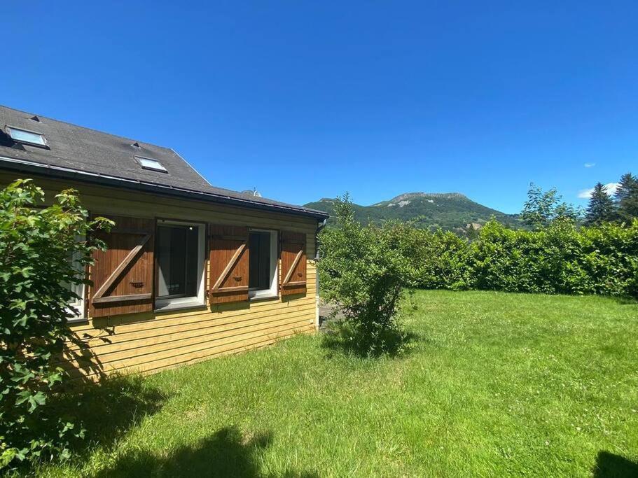 Maison Lumineuse Et Spacieuse Avec Terrain La Bourboule Exterior foto