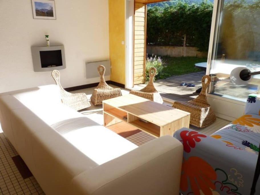 Maison Lumineuse Et Spacieuse Avec Terrain La Bourboule Exterior foto